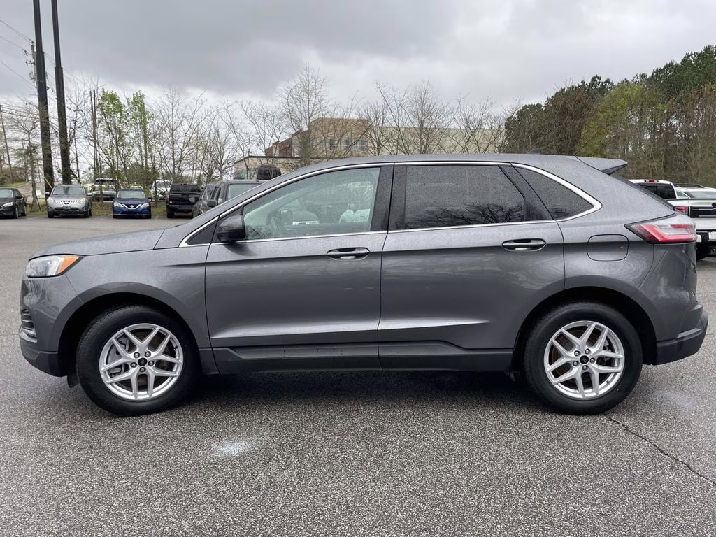 2024 Gray Metallic Ford Edge SEL AWD SUV