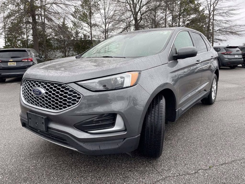 2024 Gray Metallic Ford Edge SEL AWD SUV