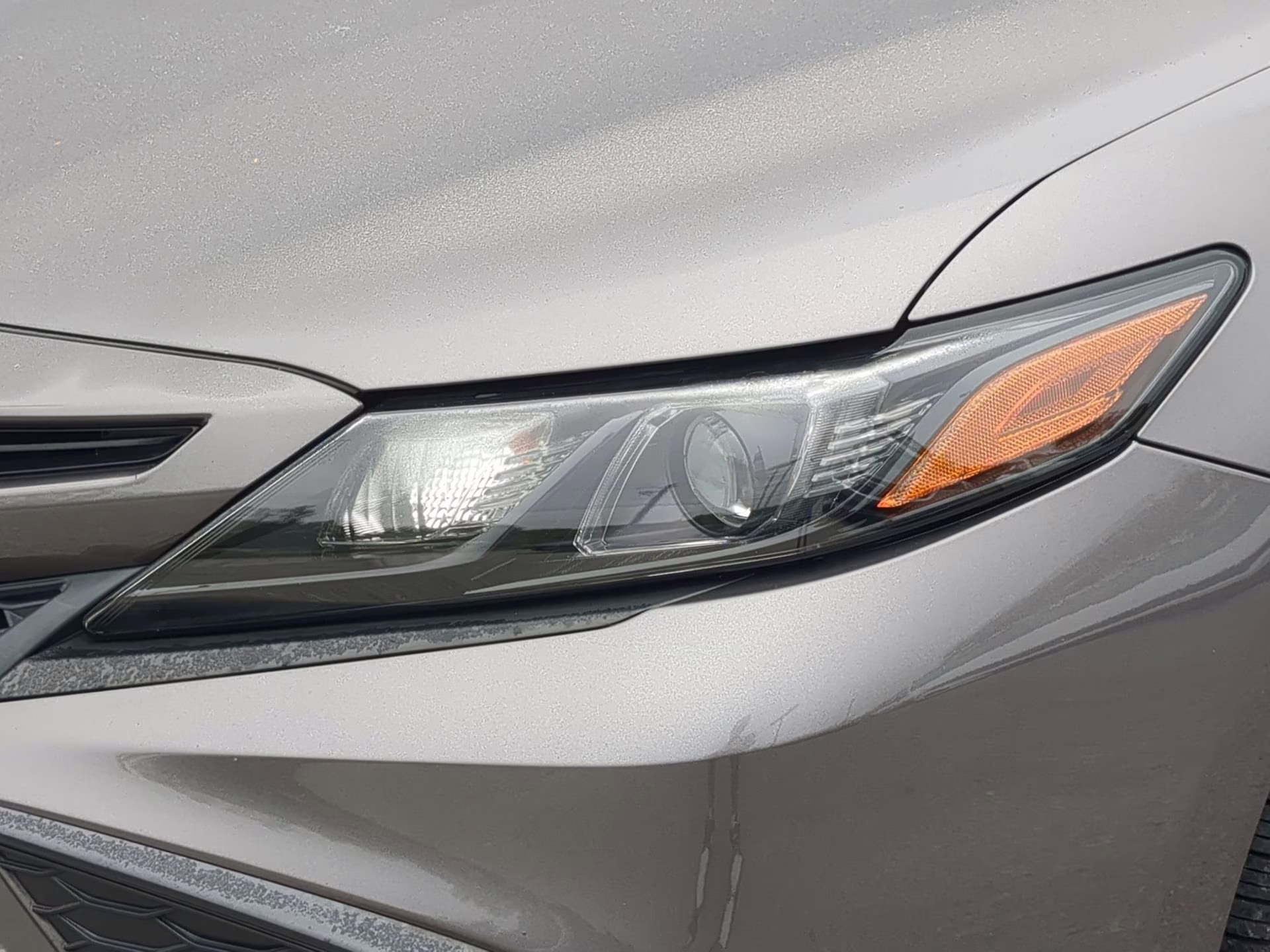 2022 Predawn Gray Mica Toyota Camry SE FWD Sedan