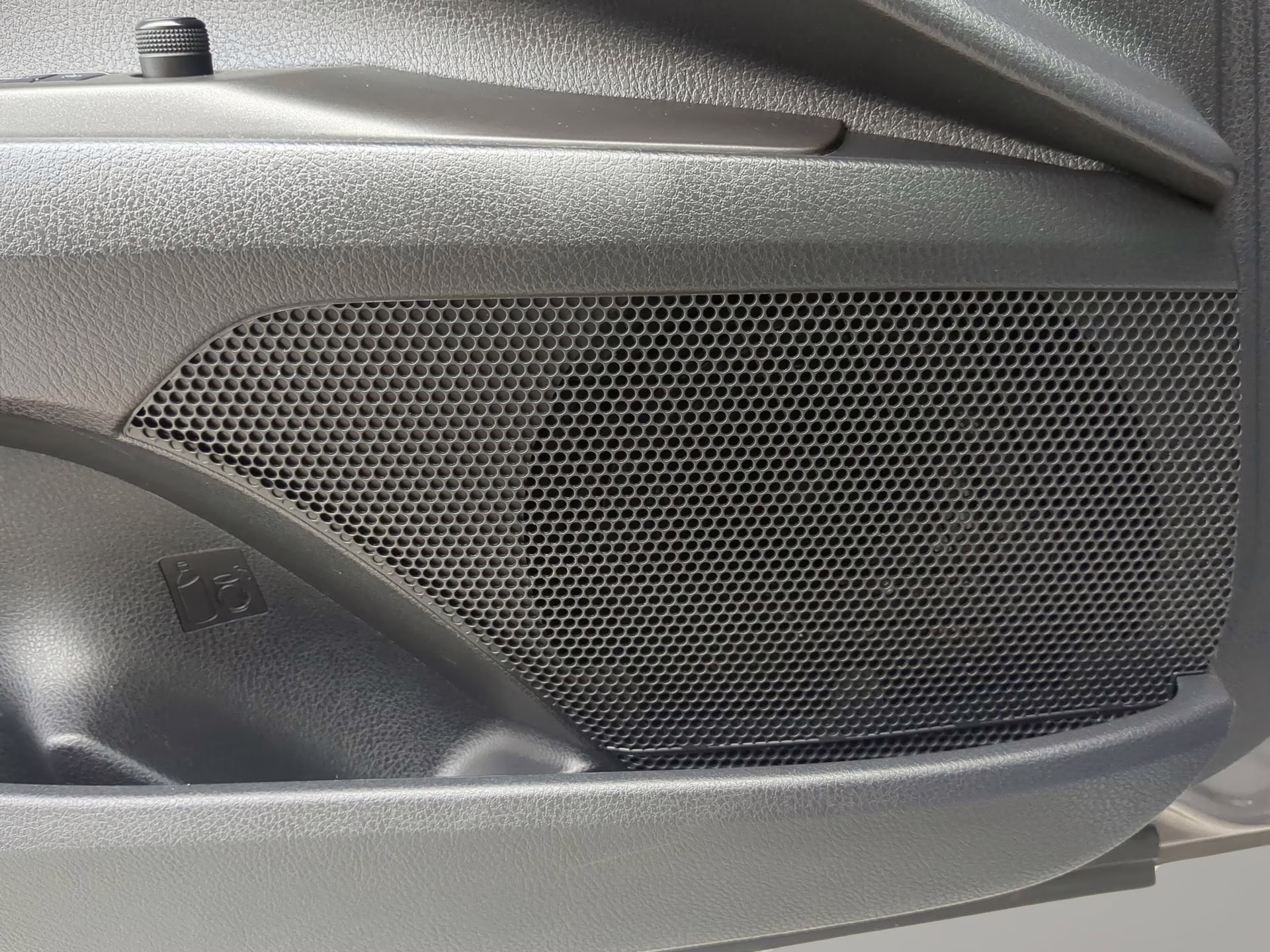 2022 Predawn Gray Mica Toyota Camry SE FWD Sedan