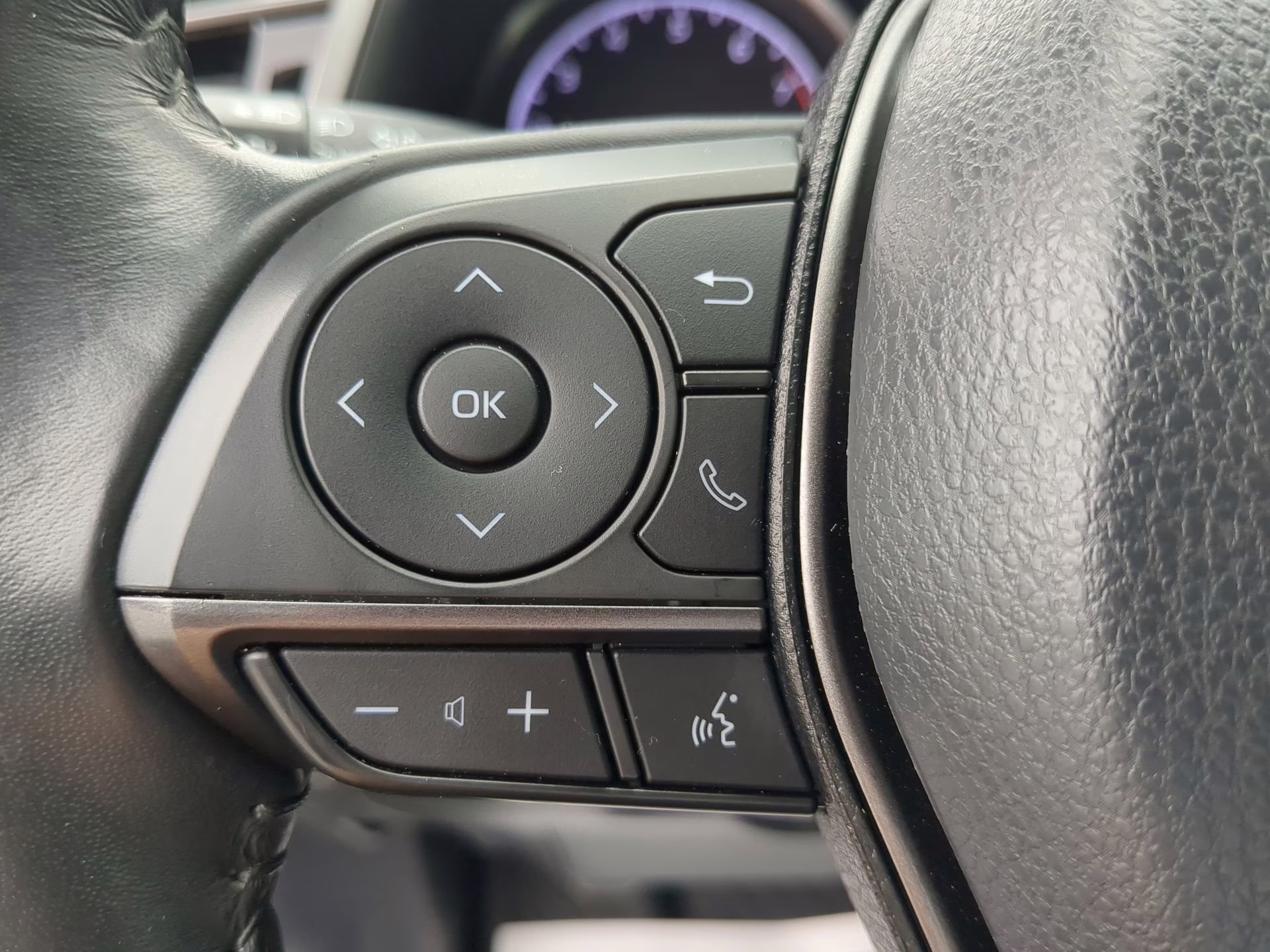 2022 Predawn Gray Mica Toyota Camry SE FWD Sedan