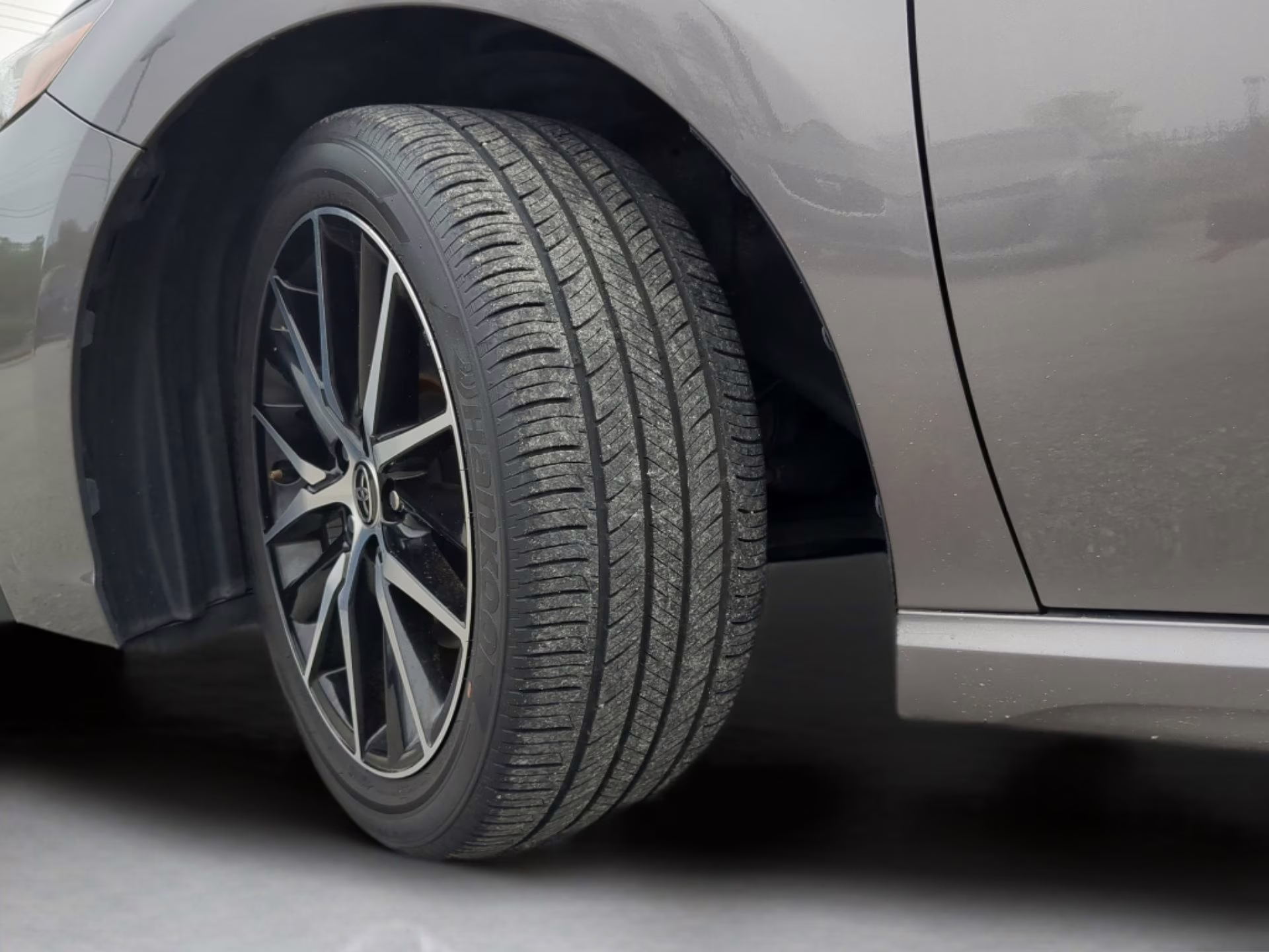 2022 Predawn Gray Mica Toyota Camry SE FWD Sedan