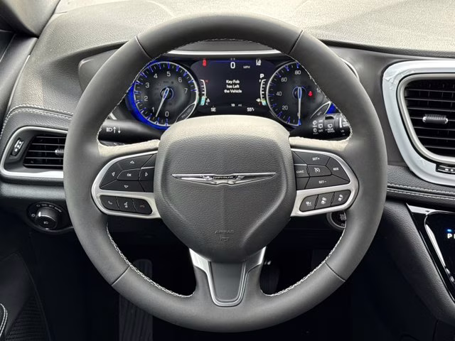 2026 Hydro Blue Pearlcoat Chrysler Pacifica Select FWD Van