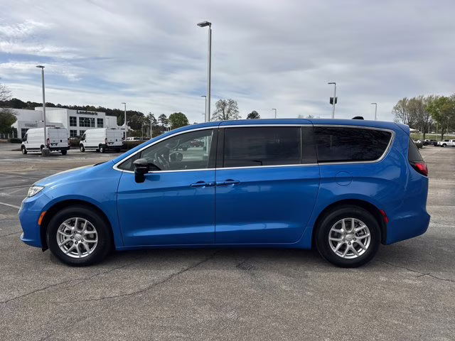 2026 Hydro Blue Pearlcoat Chrysler Pacifica Select FWD Van