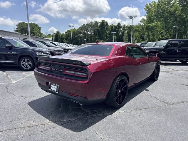 2020 Octane Red Pearlcoat Dodge Challenger R/T Scat Pack RWD Coupe