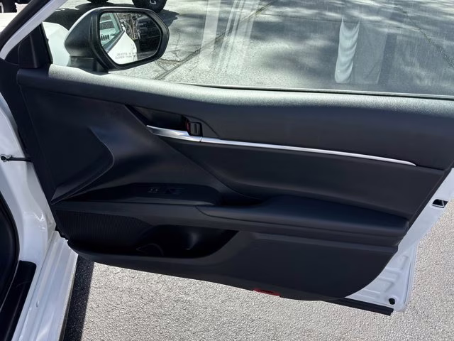 2022 White Toyota Camry SE FWD Sedan