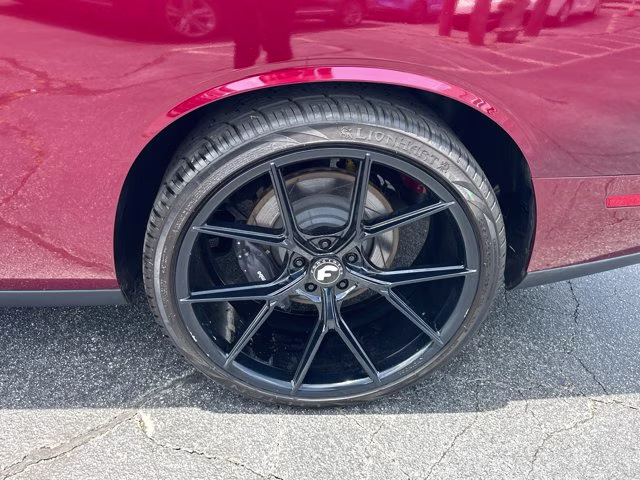 2020 Octane Red Pearlcoat Dodge Challenger R/T Scat Pack RWD Coupe