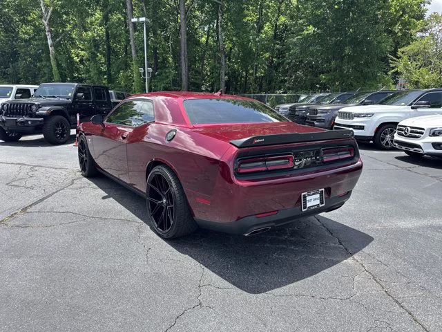 2020 Octane Red Pearlcoat Dodge Challenger R/T Scat Pack RWD Coupe