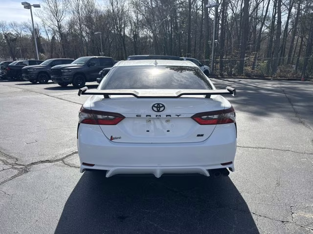 2022 White Toyota Camry SE FWD Sedan