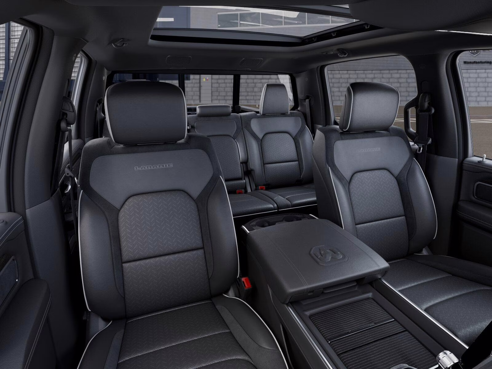 2026 Diamond Black Crystal Pearl Coat Ram 1500 1500 Laramie Crew Cab 4x4 5'7' Box 4X4 Truck