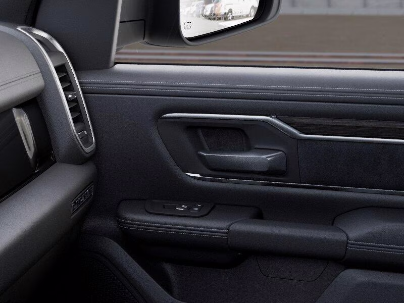 2026 Diamond Black Crystal Pearl Coat Ram 1500 1500 Laramie Crew Cab 4x4 5'7' Box 4X4 Truck