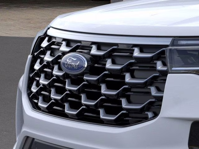 2026 White Metallic Ford Explorer Platinum 4X4 SUV