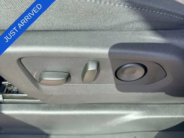 2026 Summit White Chevrolet Silverado 1500 Custom 4X4 Truck