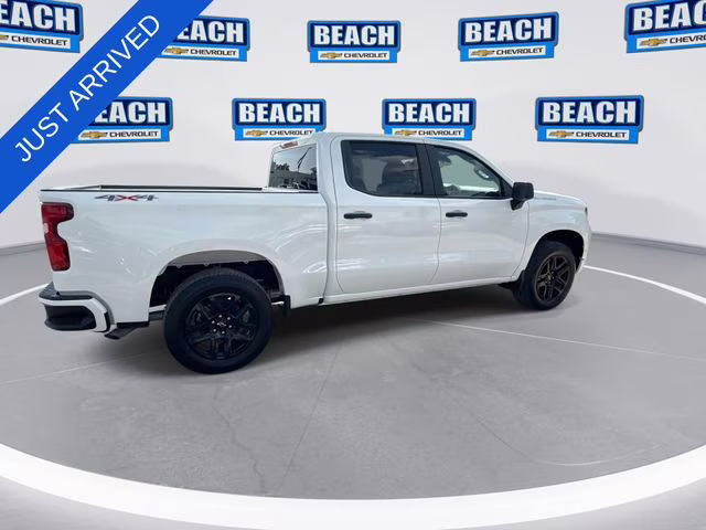 2026 Summit White Chevrolet Silverado 1500 Custom 4X4 Truck