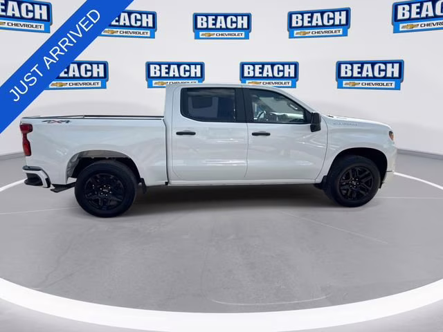 2026 Summit White Chevrolet Silverado 1500 Custom 4X4 Truck