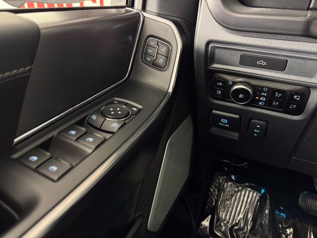 2026 White Metallic Ford F-150 Platinum 4X4 Truck