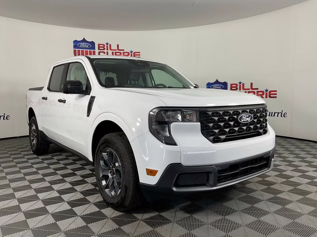 2026 Oxford White Ford Maverick XLT FWD Truck