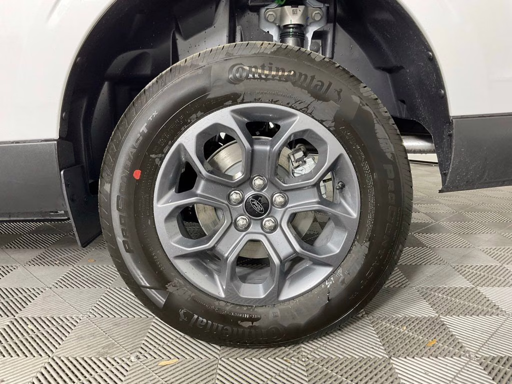 2026 Oxford White Ford Maverick XLT FWD Truck