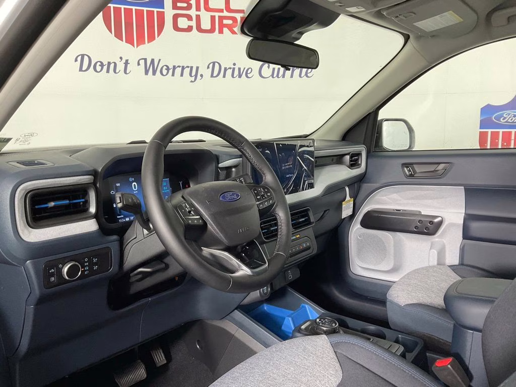 2026 Oxford White Ford Maverick XLT FWD Truck