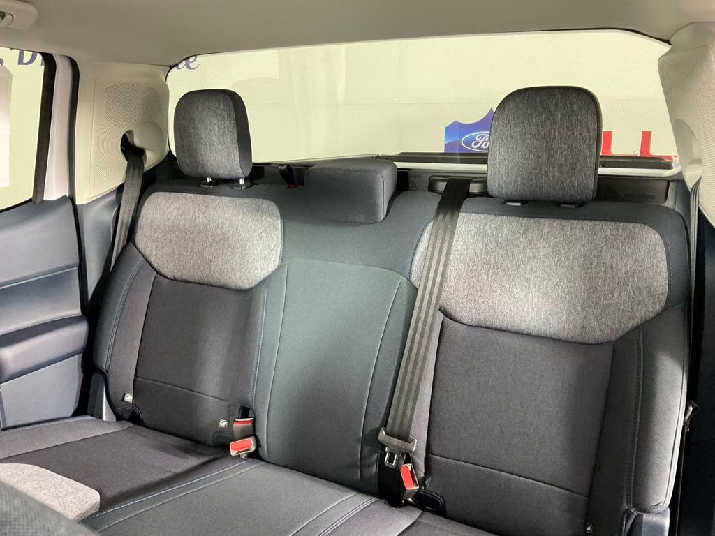 2026 Oxford White Ford Maverick XLT FWD Truck