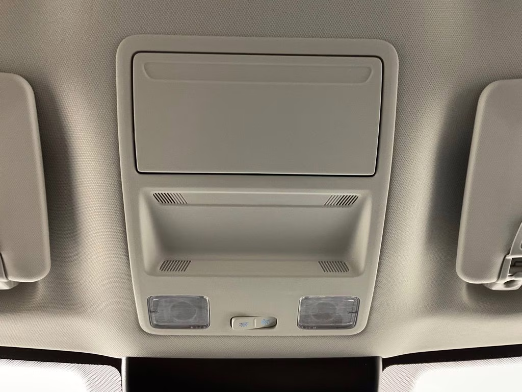 2026 Oxford White Ford Maverick XLT FWD Truck