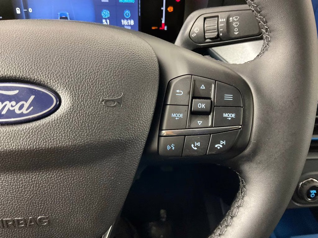 2026 Oxford White Ford Maverick XLT FWD Truck