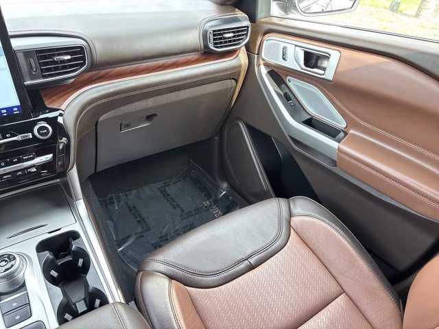2023 Blue Metallic Ford Explorer King Ranch RWD SUV