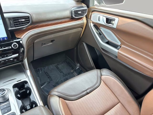 2023 Blue Metallic Ford Explorer King Ranch RWD SUV