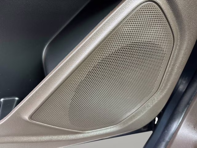 2023 Blue Metallic Ford Explorer King Ranch RWD SUV