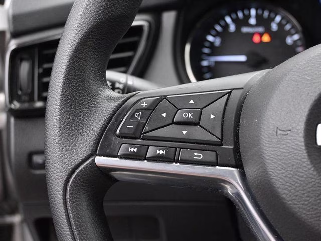 2022 Brilliant Silver Metallic Nissan Rogue Sport S FWD SUV