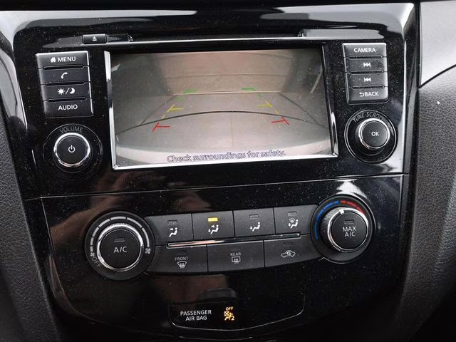 2022 Brilliant Silver Metallic Nissan Rogue Sport S FWD SUV