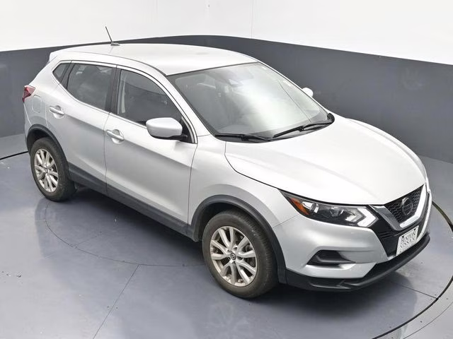 2022 Brilliant Silver Metallic Nissan Rogue Sport S FWD SUV