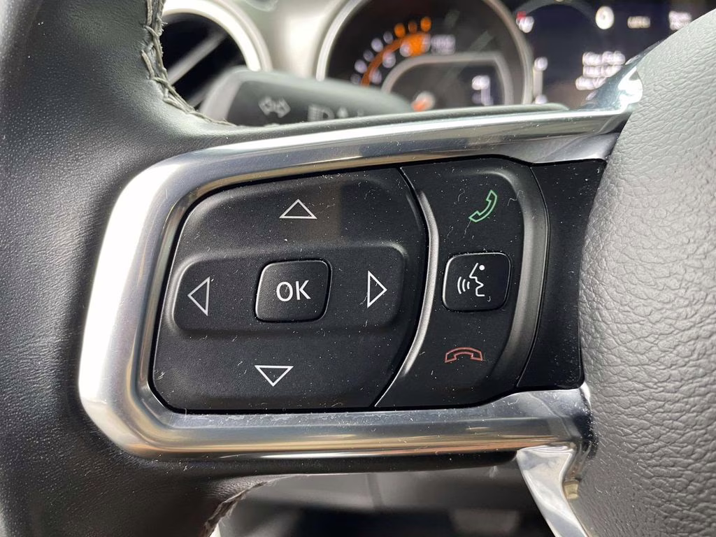 2022 Bright White Clearcoat Jeep Wrangler Unlimited Sahara 4X4 SUV