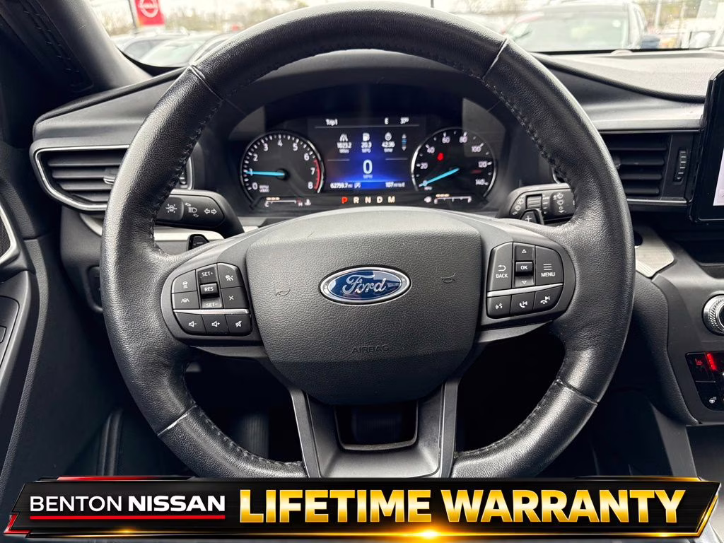 2020 Silver Metallic Ford Explorer XLT 4X4 SUV