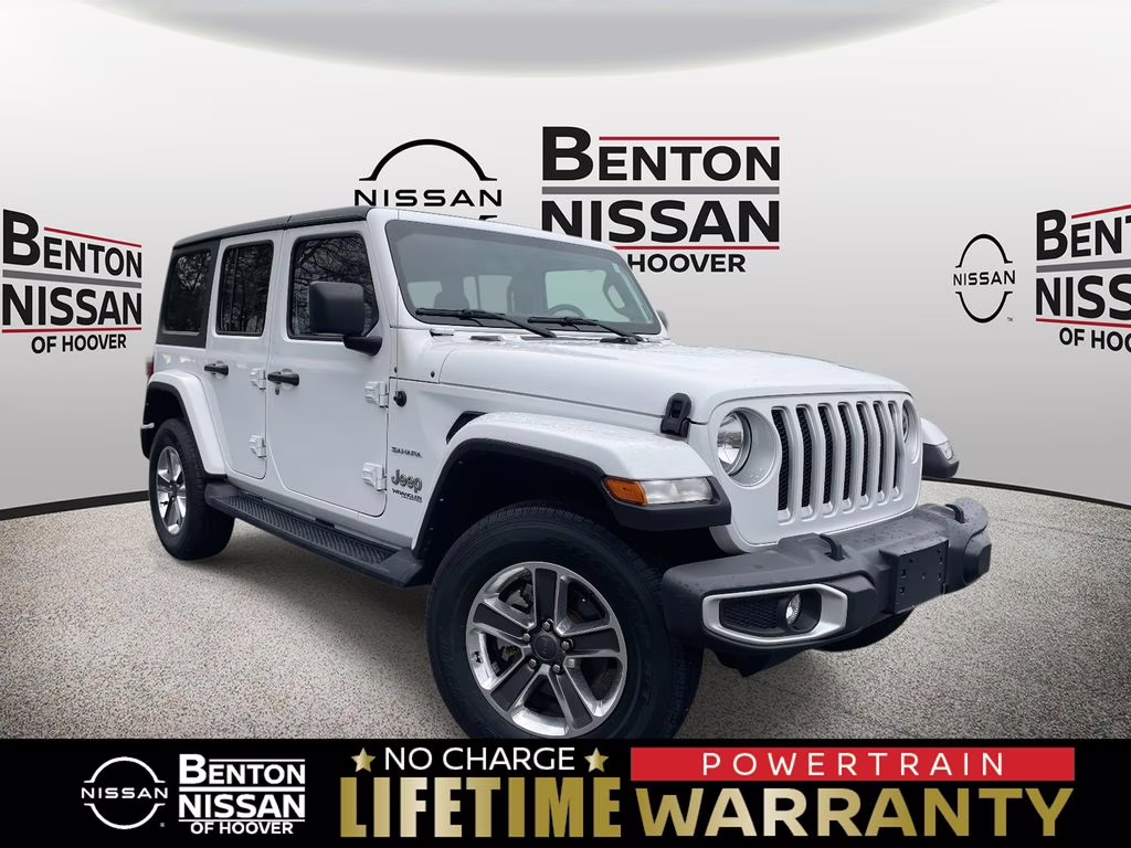 2022 Bright White Clearcoat Jeep Wrangler Unlimited Sahara 4X4 SUV
