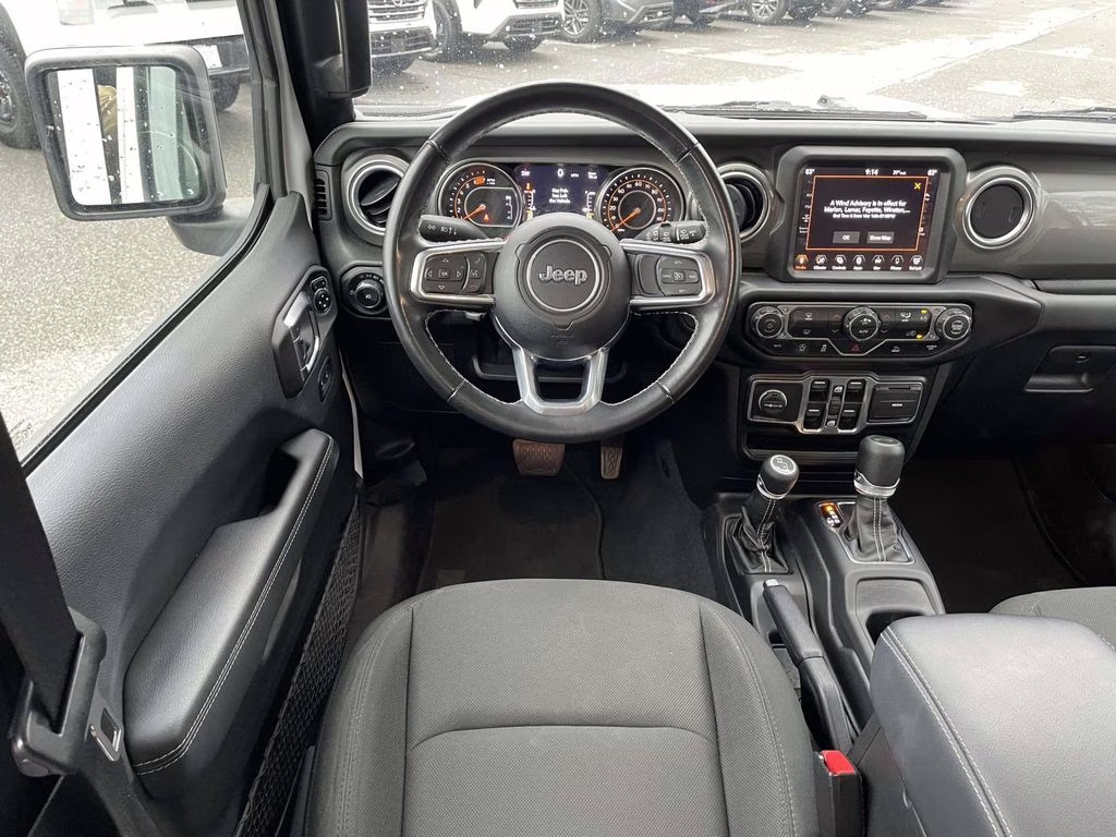 2022 Bright White Clearcoat Jeep Wrangler Unlimited Sahara 4X4 SUV