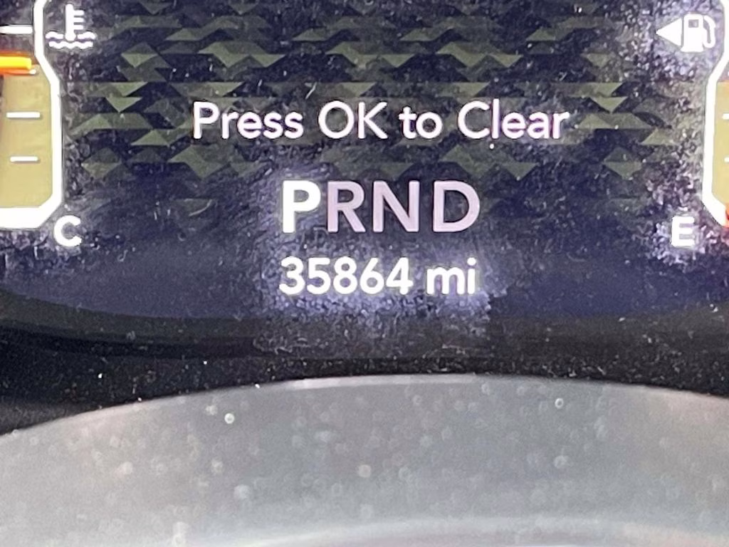 2022 Bright White Clearcoat Jeep Wrangler Unlimited Sahara 4X4 SUV