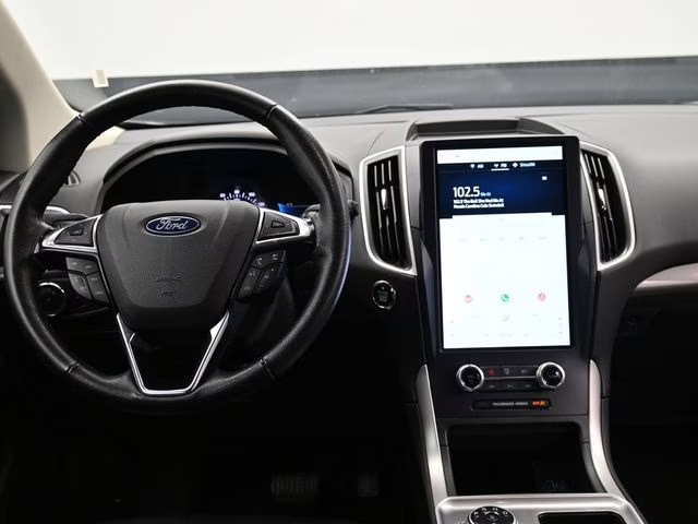 2024 Gray Metallic Ford Edge SEL AWD SUV