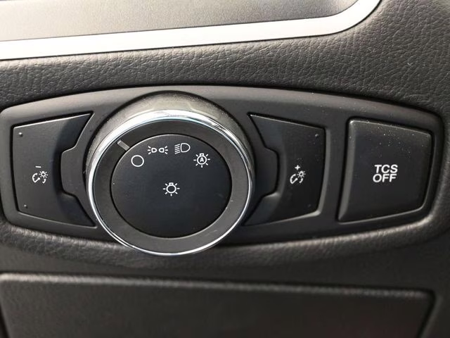 2024 Gray Metallic Ford Edge SEL AWD SUV