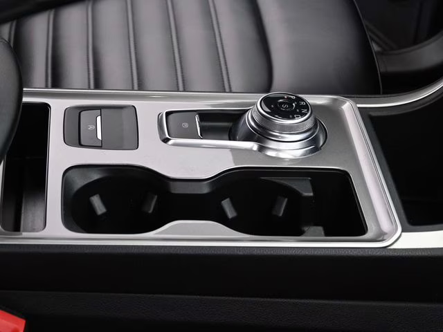 2024 Gray Metallic Ford Edge SEL AWD SUV