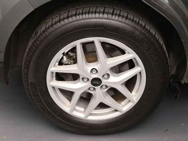 2024 Gray Metallic Ford Edge SEL AWD SUV