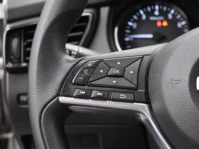 2022 Brilliant Silver Metallic Nissan Rogue Sport S FWD SUV