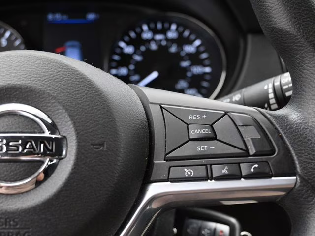 2022 Brilliant Silver Metallic Nissan Rogue Sport S FWD SUV