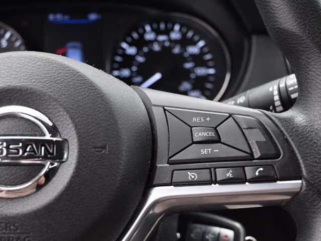 2022 Brilliant Silver Metallic Nissan Rogue Sport S FWD SUV