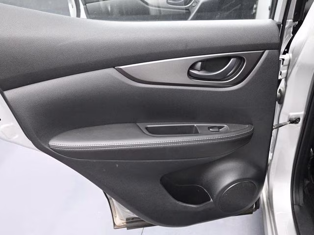 2022 Brilliant Silver Metallic Nissan Rogue Sport S FWD SUV
