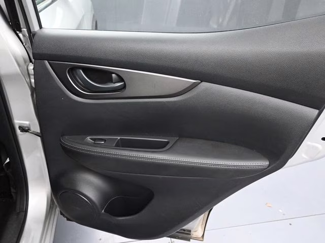 2022 Brilliant Silver Metallic Nissan Rogue Sport S FWD SUV