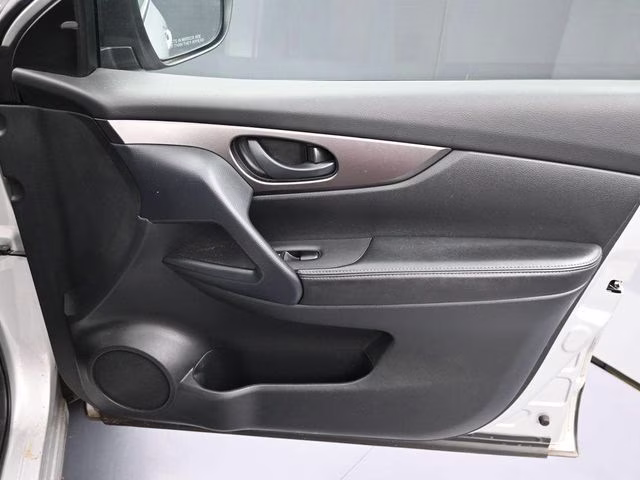 2022 Brilliant Silver Metallic Nissan Rogue Sport S FWD SUV