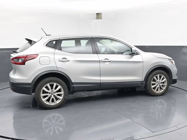 2022 Brilliant Silver Metallic Nissan Rogue Sport S FWD SUV