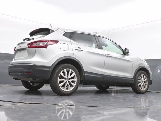 2022 Brilliant Silver Metallic Nissan Rogue Sport S FWD SUV