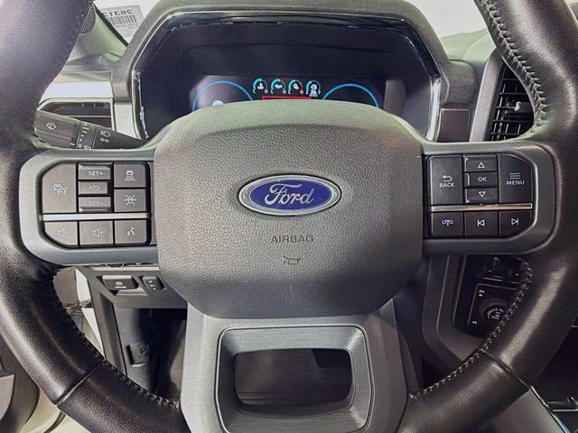 2023 White Metallic Ford F-150 Lariat 4X4 Truck